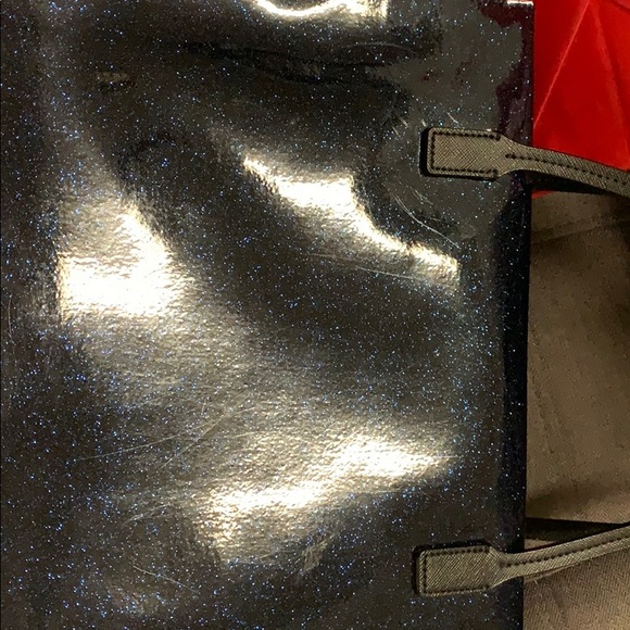 Authentic KATE SPADE-TADEN MAVIS STREET TOTE. - Picture 5 of 6